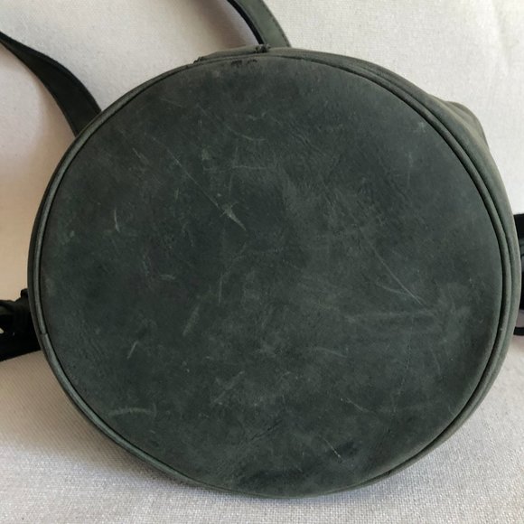 Pegabo Cross Body  Suede Bucket Bag - Purse - Picture 5 of 10